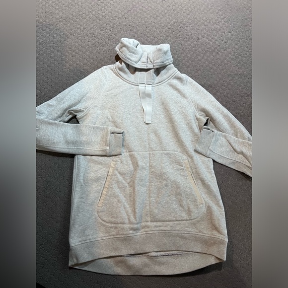 Lululemon white sweater - Picture 3 of 5